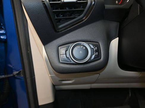 Used 2017 Ford Escape Titanium image 13