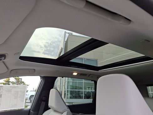 New 2026 INFINITI QX60 Luxe w/ Cargo Package image 11