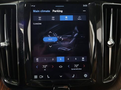 Used 2024 Volvo XC60 B5 Plus image 49