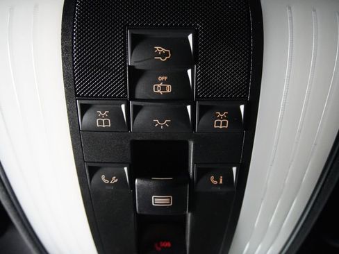 Used 2014 Mercedes-Benz CLS 550 4MATIC image 27