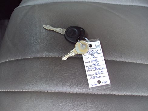 Used 2013 GMC Savana 1500 AWD image 28