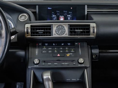 Used 2016 Lexus IS 200t image 25