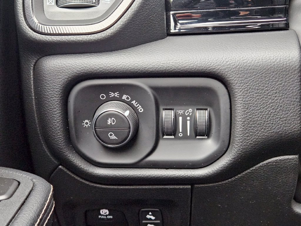 Used 2026 RAM 1500 Rebel w/ G/T Package AWD/4WD image 24