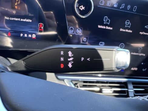 New 2026 Chevrolet Equinox EV LT AWD/4WD image 23