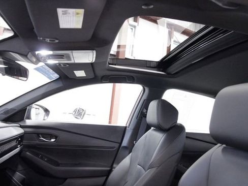 Certified 2025 Honda Accord Sport image 30