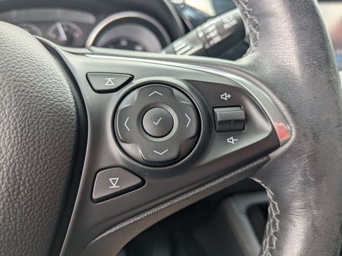 Certified 2020 Buick Envision Essence w/ LPO, Active Package AWD/4WD image 20
