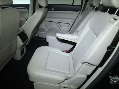 Certified 2023 Volkswagen Atlas SEL AWD/4WD image 14