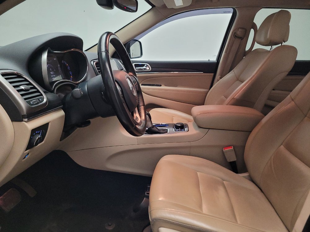 Used 2020 Jeep Grand Cherokee Limited AWD/4WD image 17