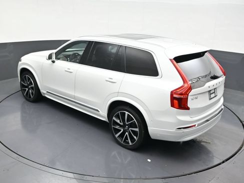 Used 2023 Volvo XC90 B5 Plus AWD/4WD image 21