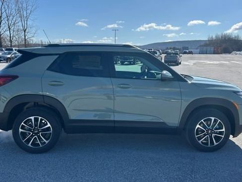 New 2026 Chevrolet TrailBlazer LT image 2