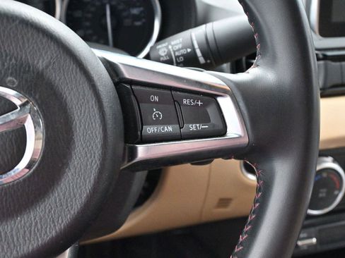 Used 2017 MAZDA MX-5 Miata RF Grand Touring image 17