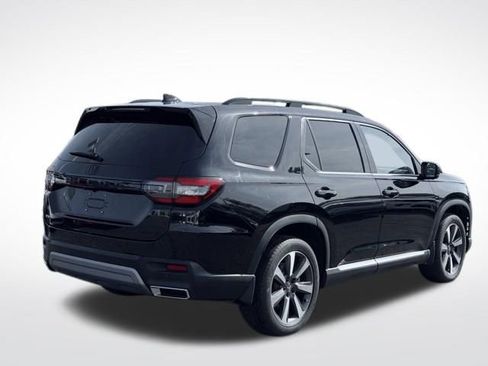Used 2024 Honda Pilot Elite image 5