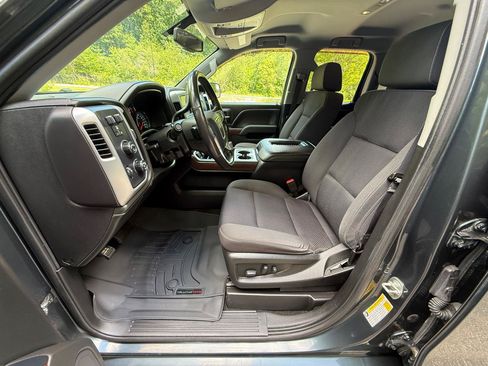 Used 2018 GMC Sierra 1500 SLE w/ SLE Value Package AWD/4WD image 13