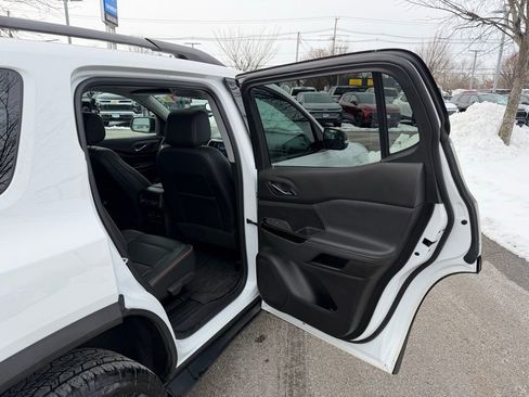 Used 2023 GMC Acadia AT4 w/ Technology Package image 18