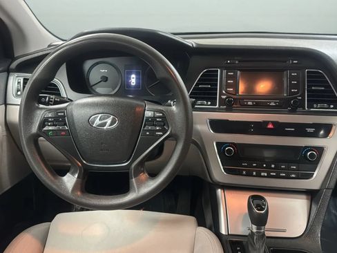 Used 2016 Hyundai Sonata SE FWD image 10