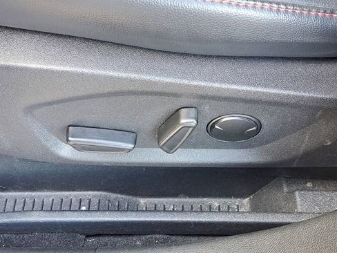 Certified 2024 Ford Edge ST-Line image 8