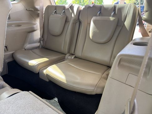 Used 2012 Toyota Highlander Limited w/ Tow Pkg AWD/4WD image 17