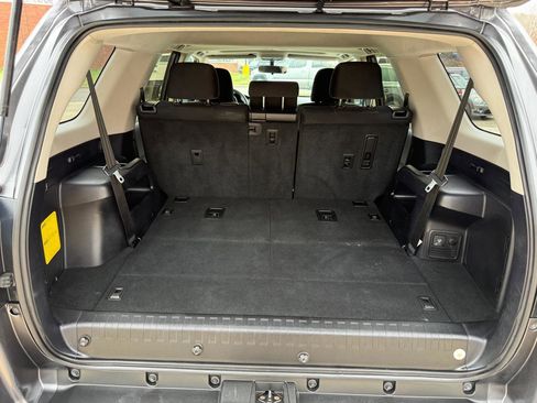 Used 2010 Toyota 4Runner SR5 image 16