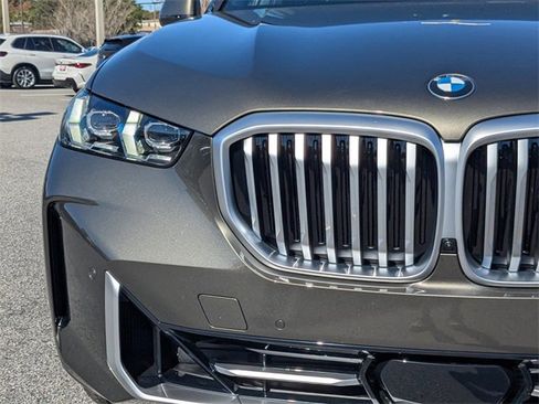 New 2026 BMW X5 sDrive40i image 11