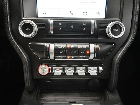 Used 2018 Ford Mustang Coupe w/ Equipment Group 101A RWD image 21