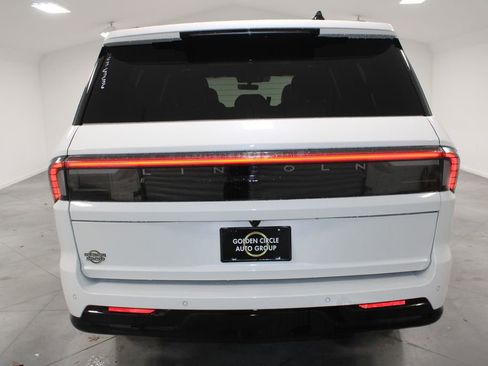 New 2025 Lincoln Navigator L Reserve w/ Jet Appearance Package image 7