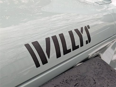 Used 2024 Jeep Wrangler Willys image 32