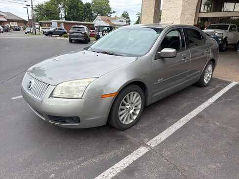 Used 2008 Mercury Milan Premier FWD image 2