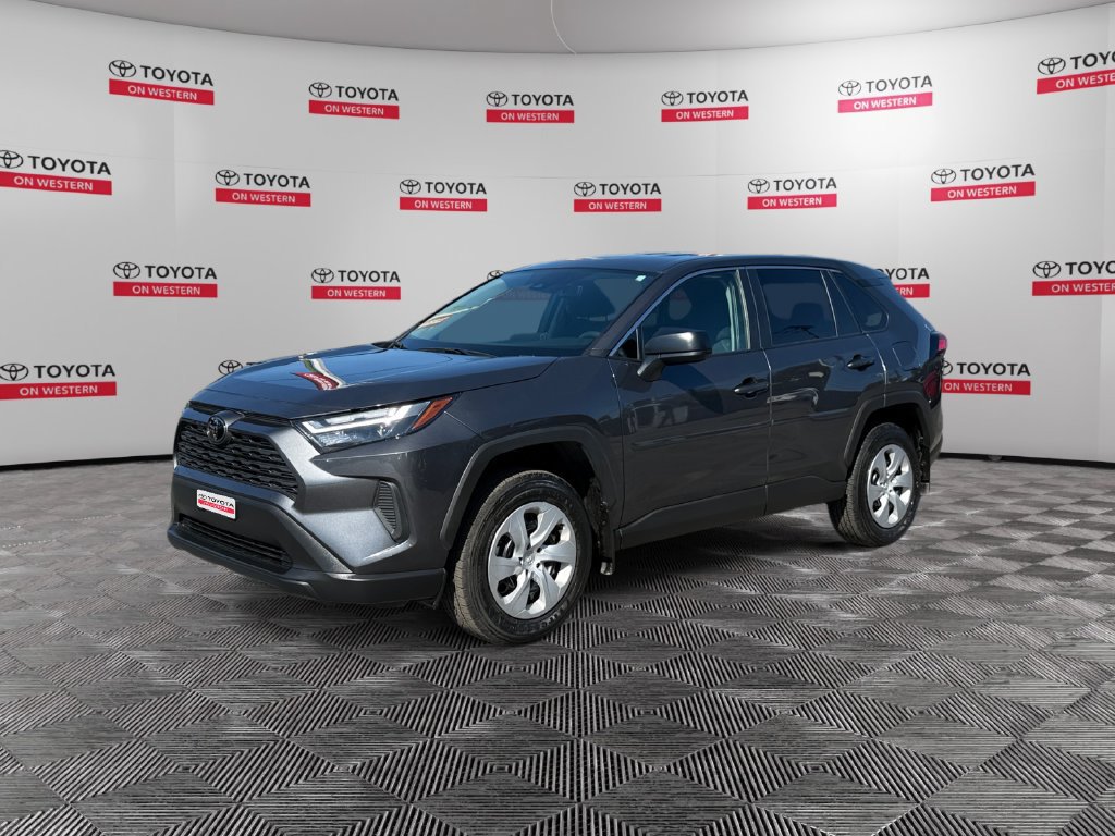 Used 2025 Toyota RAV4 LE AWD/4WD image 1