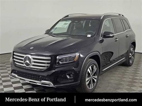 Certified 2025 Mercedes-Benz GLB 250 4MATIC image 1