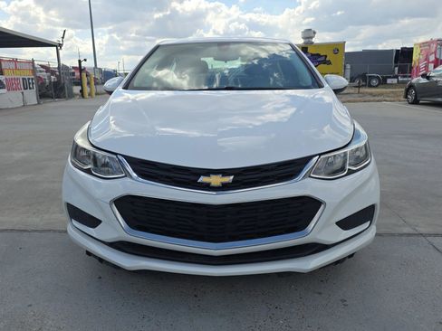 Used 2017 Chevrolet Cruze LS image 5