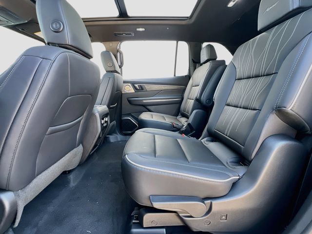 New 2027 Buick Enclave Avenir AWD/4WD image 17