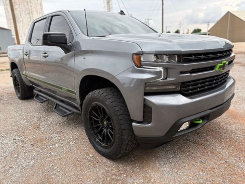 Used 2021 Chevrolet Silverado 1500 RST w/ Texas Edition Plus AWD/4WD image 2