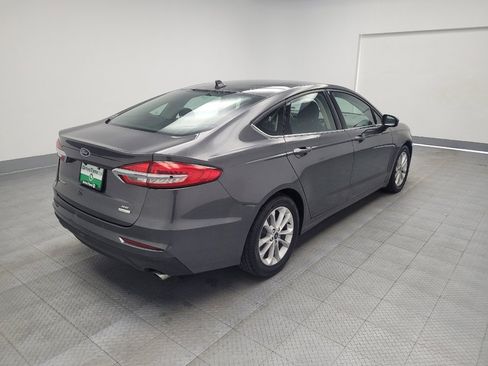 Used 2020 Ford Fusion SE image 9