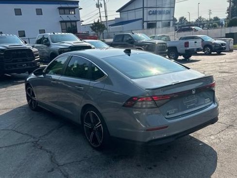 Used 2025 Honda Accord Sport image 9