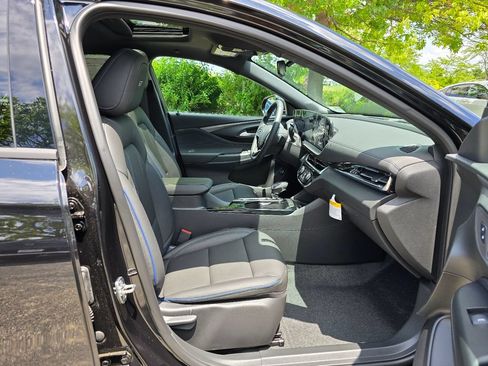 New 2026 Buick Envista Sport Touring w/ Convenience I Package FWD image 27