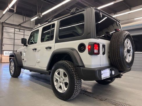 Used 2023 Jeep Wrangler Unlimited Sport image 5