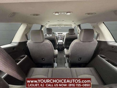 Used 2016 Chevrolet Traverse LT w/ Style and Technology Package image 9