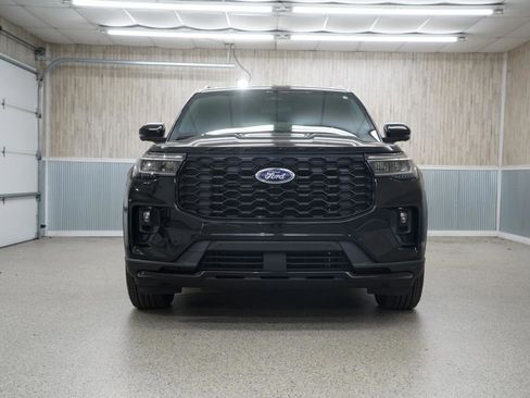 Used 2025 Ford Explorer ST-Line AWD/4WD image 2