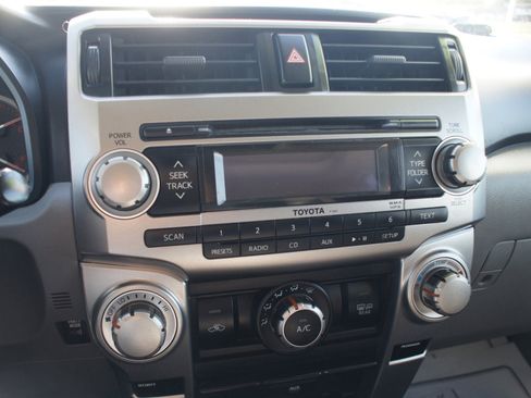 Used 2013 Toyota 4Runner SR5 w/ Convenience Pkg image 7