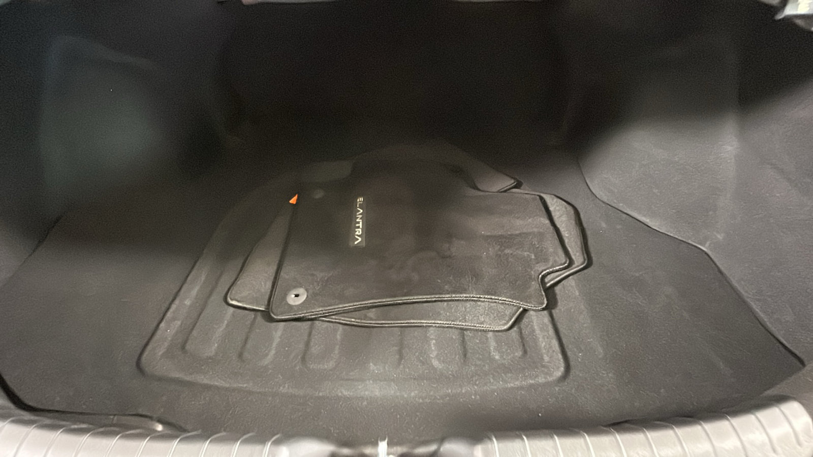 Used 2024 Hyundai Elantra SEL w/ Convenience Package FWD image 35