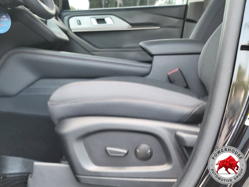Used 2026 Ford Explorer Active RWD image 25