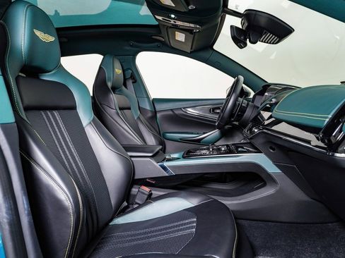 Used 2025 Aston Martin DBX 707 image 18