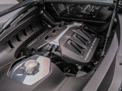 Used 2022 Ford GT image 21