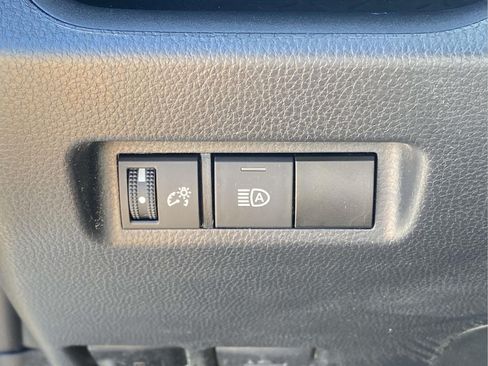 Used 2024 Toyota RAV4 XLE FWD image 17