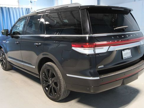 Used 2024 Lincoln Navigator Reserve AWD/4WD image 38