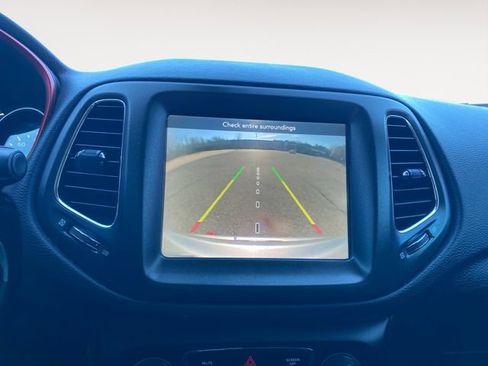 Used 2019 Jeep Compass Trailhawk image 26