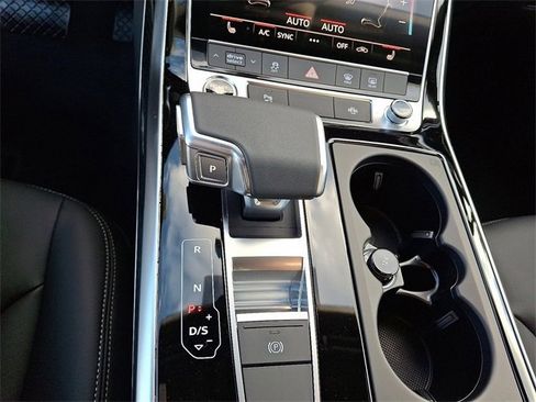 New 2026 Audi Q7 2.0T Premium image 11