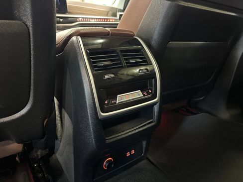 Used 2023 BMW X7 xDrive40i AWD/4WD image 41