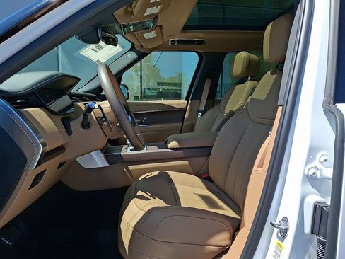 New 2026 Land Rover Range Rover SE AWD/4WD image 9