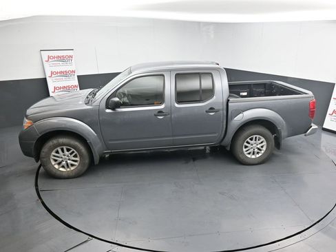 Used 2019 Nissan Frontier SV image 13